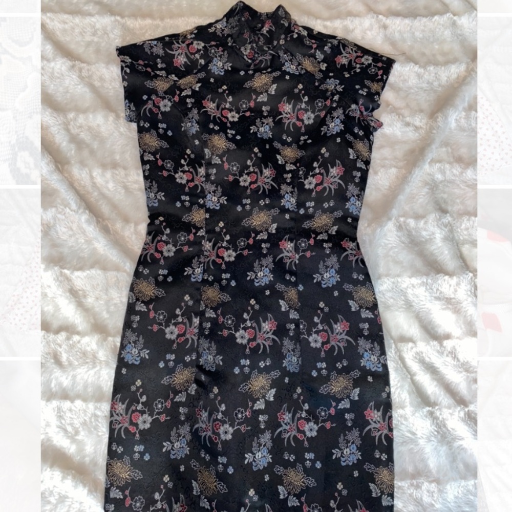 Oriental Style Dress (OS)